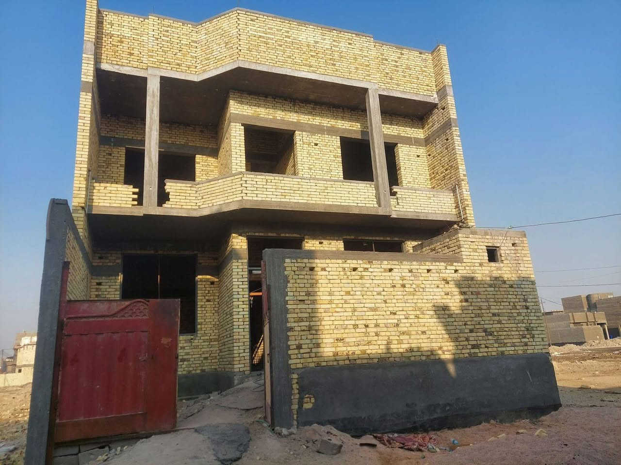 بشرى ساره إلى أهالي بغداد الكرام🤌 حقق حلمك وتخلص من الايجار سعر المتر 400الف فقط
تعلن شركه الدر للمقاولات العامه 
بناء بتقسيط المريح 
علماً القسط الشهري 400الف فقط♥️ 
👈جميع المواد بإشراف الزبون 
كادر مختص بجميع مراحل العمل 
للاستفسار الاتصال أو مراسلتنا ☎️واتساب 
***********او ***********
أو زورنا العنوان الكراده تقاطع المسبح 
🛑عرض تحطيم الأسعار🛑
  🛑  عرض تحطيم الأسعار 🛑   
🛑حقق حلمك واخلص من الإيجار✋

‭
