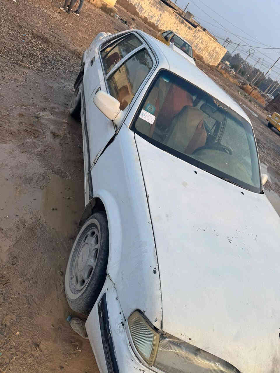 السلام عليكم برنس للبيع موديل 95 رقم بغداد دولي بسمي تحويل ثاني يوم السعر 25 مكان  السياره ديالى الخالص ***********
