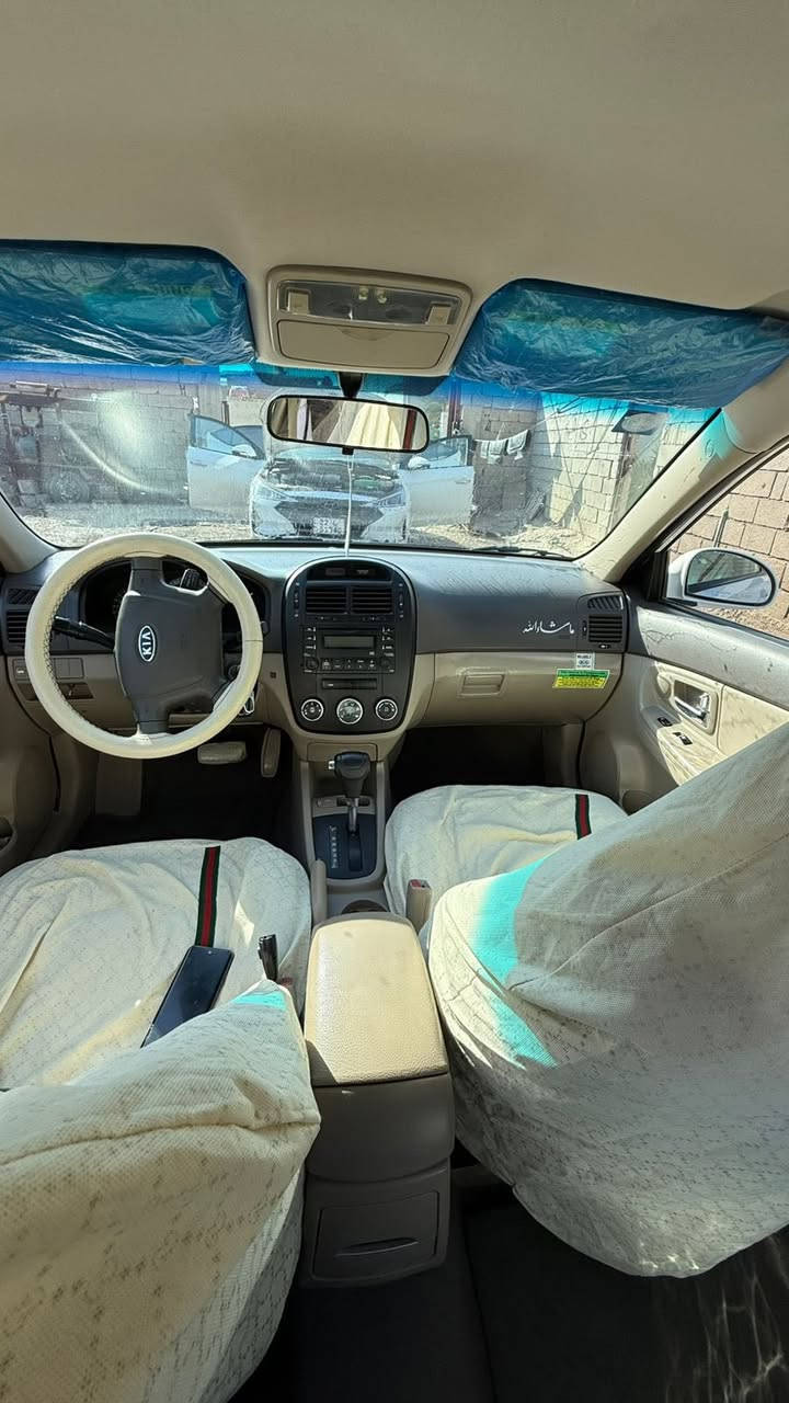 سلام عليكم كيه سبكترا مديل 2009سياره كفاله عامه بيه قطه واحده صبغ سياره عله وضع شركه  سعر110بيه مجال مكان بصره رقم تلفون ***********
