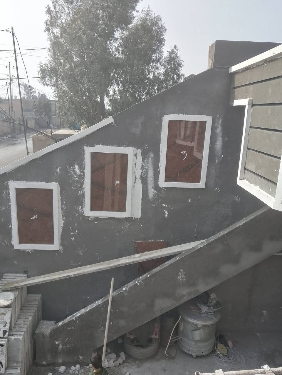 خلفات متفرغين للعمل بسعار مناسبه  لبخ نثر طلس جراره تشميع تصفير جص وبورك العمل داخل بغداد فقط وتساب ***********
