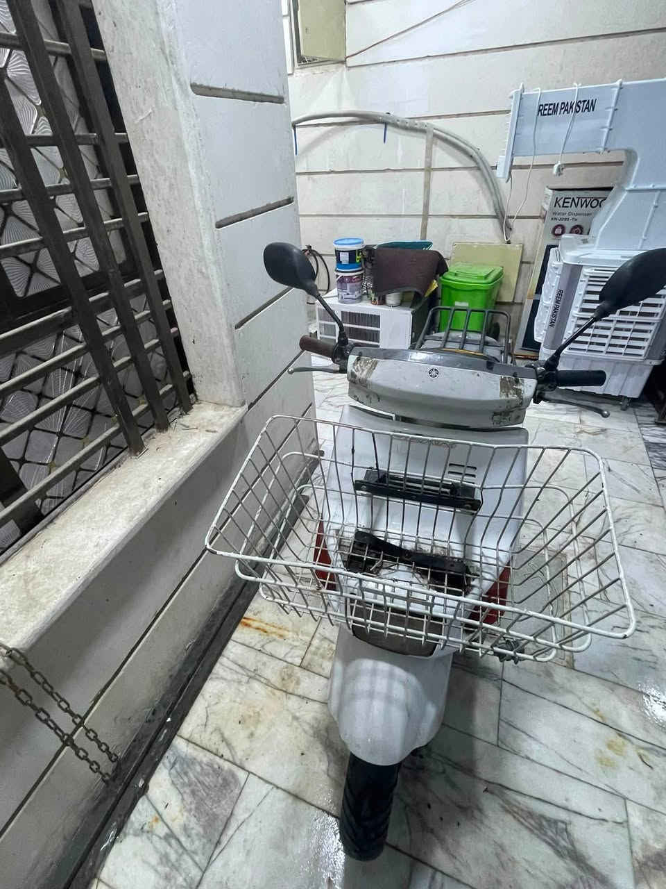 السلام عليكم  دراجه بيكم اللبيع دراجه شغاله السعر 425 وبيه مجال العنوان بغداد الخطيب الزراعي ***********
