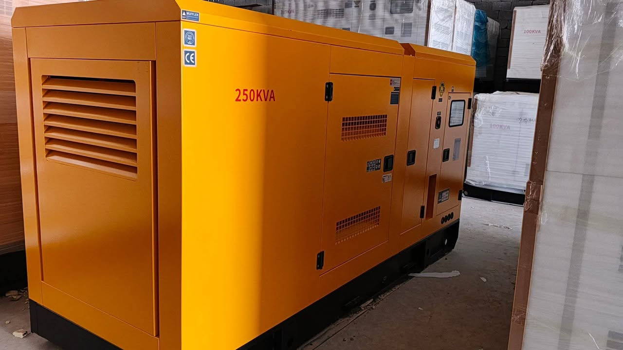 مولد قدرة 250KVA محرك ريكاردو كاتم 
( توصيل مجاني لجميع المحافضات)

1 حجم المحرك 6بستم 

2 رأس التوليد ستام فورد بريطاني 🇬🇧 معمل الصين نحاس 100 / 100 

3 (مع جهاز ATSتشغيل واطفاء ذاتي)👉

4 سوبر جارج 

5 مع شاحن بطارية 🔋 

6 مروحة 10 طبقات 

7 تبريد ماء راديتر 4سراوات حجم كبير + هواء 

8 نضام حماية متكامل 

9 موديل 2025/6

10 مع خزان داخلي حجم 150 لتر 

11 ( #ضمان 1 سنة أو 1000 ساعة عمل)👉

# توصيل مجاني لجميع المحافضات 
#للأستفسار والحجز الأتصال 
*********** واتساب 📞 

#العنوان الكرادة ساحة 52 مقابل مسبح الأرثوذوكس 
الأحجام المتوفرة 
25 kva
30 kva
37 kva
50 kva
60 kva
80 kva
100 kva
125 kva
150 kva
187 kva
250 kva
375 kva
500 kva
625 kva
