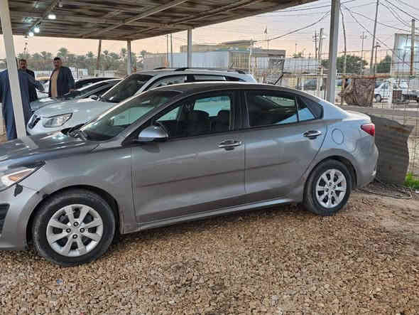 كيه ريو موديل 21 بغداد بسمي جاهزةمحرك كير حدادية تبريد تدفة  بيها جمالغ امامي وبنيد بدون دواخل وارد امريكي ماشيه 13الف محرك الف وستمية كامره خالفيه حساسات تحكم استيرن مثبت سرعه السعر 110مكان السيارة الدوانية قضاء الشامية *********** النجف
