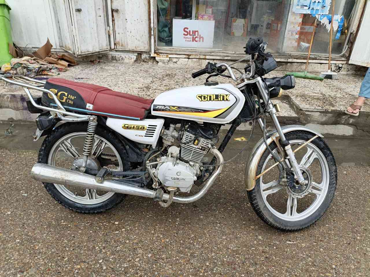 موديل 22 دراجه كامله مكمله كهربايات كله كامله مبيهه اي نقص معدل سرعه السعر 550 مكاني بغداد العبيدي رقمي ***********
