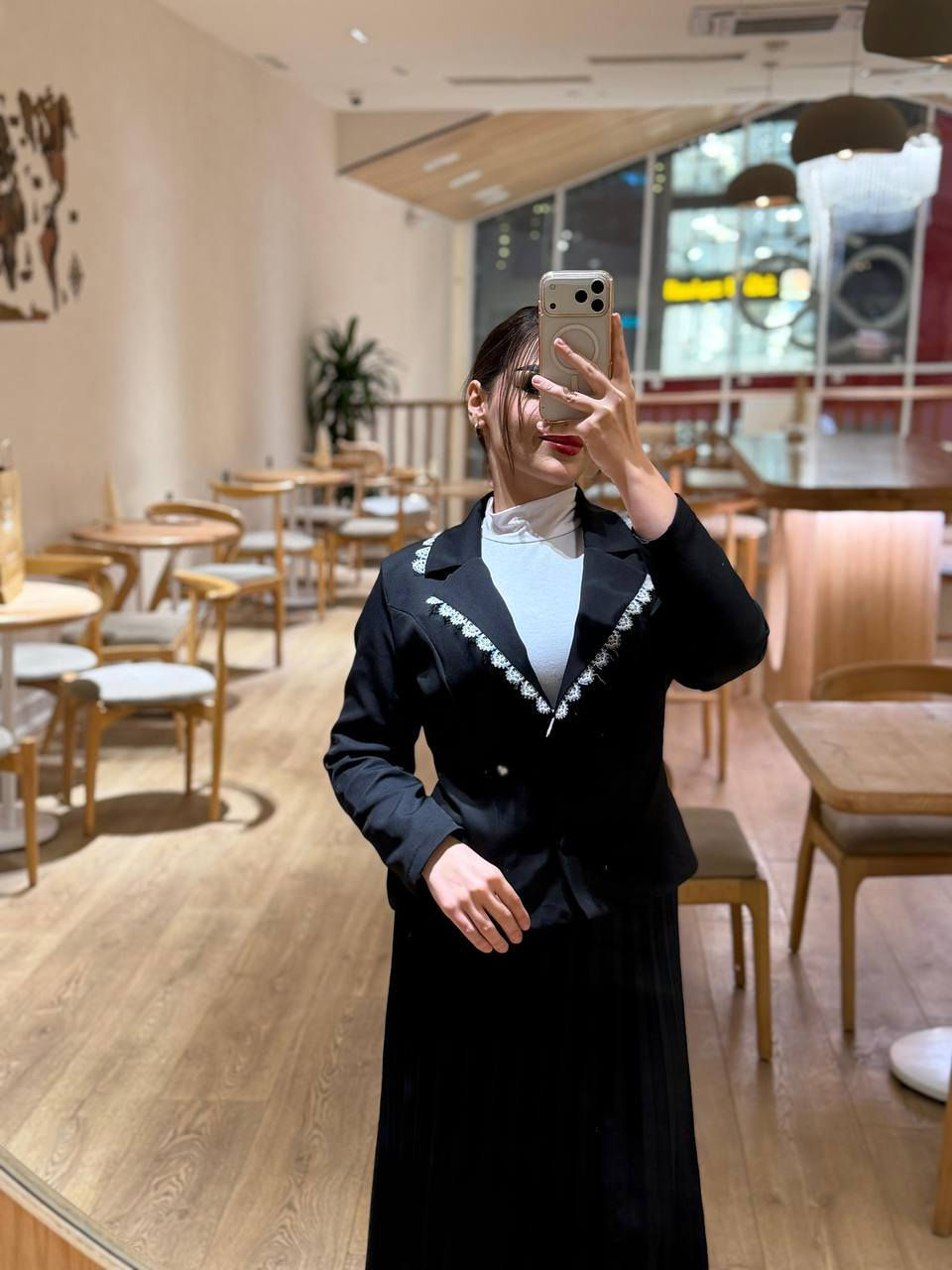 توفر لون نيلي وصاصي
🌸طقم قطعتين مبطن دبل كولتي عالي
السعر 25
القياسات- 38 40 _42-44-46-48


**إذا كنت صاحب هذا الإعلان وتريد حذفه لأي سبب، رجاءا أرسل رسالة إلى الدعم الفني**