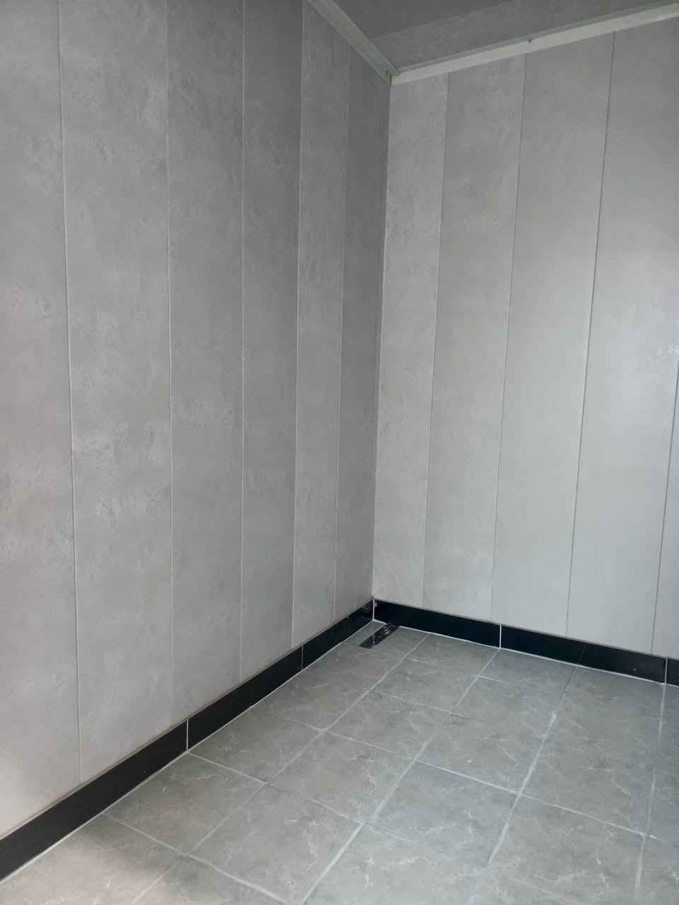 عمل كرفانات جميع القياسات وأنسب الأسعار  
حله أبو غرق قرب مول أهل الخير 
***********
