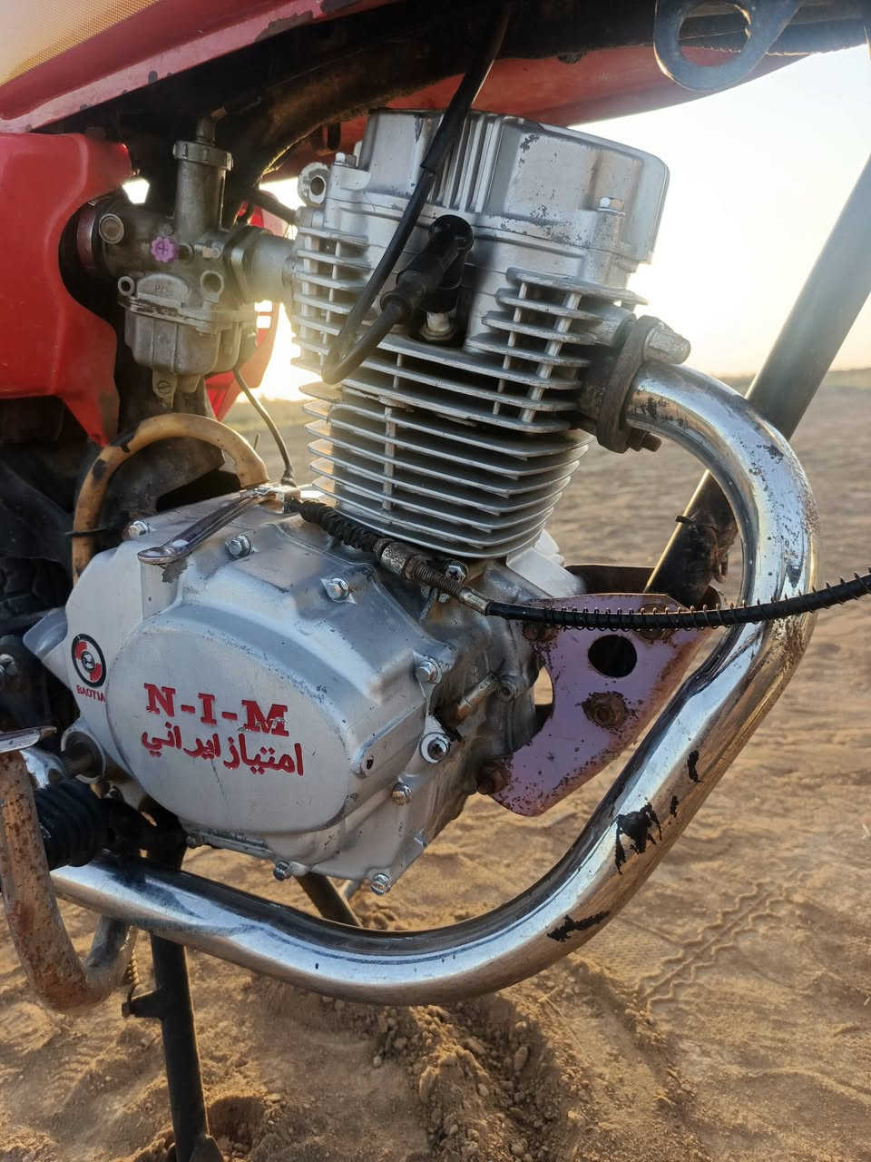 نامه أصولي تعمير 23 
الشاصي 2017 
كهربائيات كله شغاله لايت عالي ناصي
اشاير بك لايت
محرك متياز ايراني 2023 مفتوح مره وحده 
الدراجه جديده وحلوه وسعره مناسب
السعر 650 وبيها مجال 
مكاني بالشطرة 
***********
