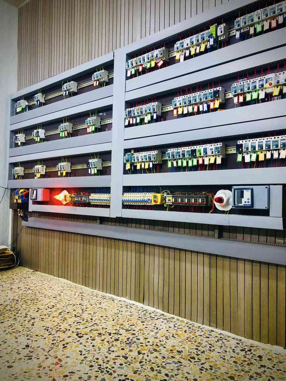 🎯 مكتب النخيل الهندسي
لجميع أعمال السيطرة واللوحات الكهربائية ⚡

✅ خدماتنا:
 • اختَر اللوحة المناسبة لموقعك، ونحن نتكفّل بالباقي.
 
 • كشف موقعي 
 • استشارات مجانية ونصائح فنية قبل التنفيذ.
 • جميع المواد أصلية من مناشئ تركية وماليزية عالية الجودة.
 • خبرة تتجاوز 25 سنة في أنظمة السيطرة ولوحات المولدات.
 • متوفر جميع أنواع اللوحات وبأسعار تناسب ميزانيتك.
 

📞 للاستفسار والطلب:
***********

⚙️ مكتب النخيل الهندسي… خبرة تضمن لك الجودة والاعتمادية في كل تفصيلة كهربائية.
