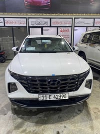 توسان فول عدا البانوراما مديل 24 مكفوله حتى من الشخط ماشيه 5000 سياره ...