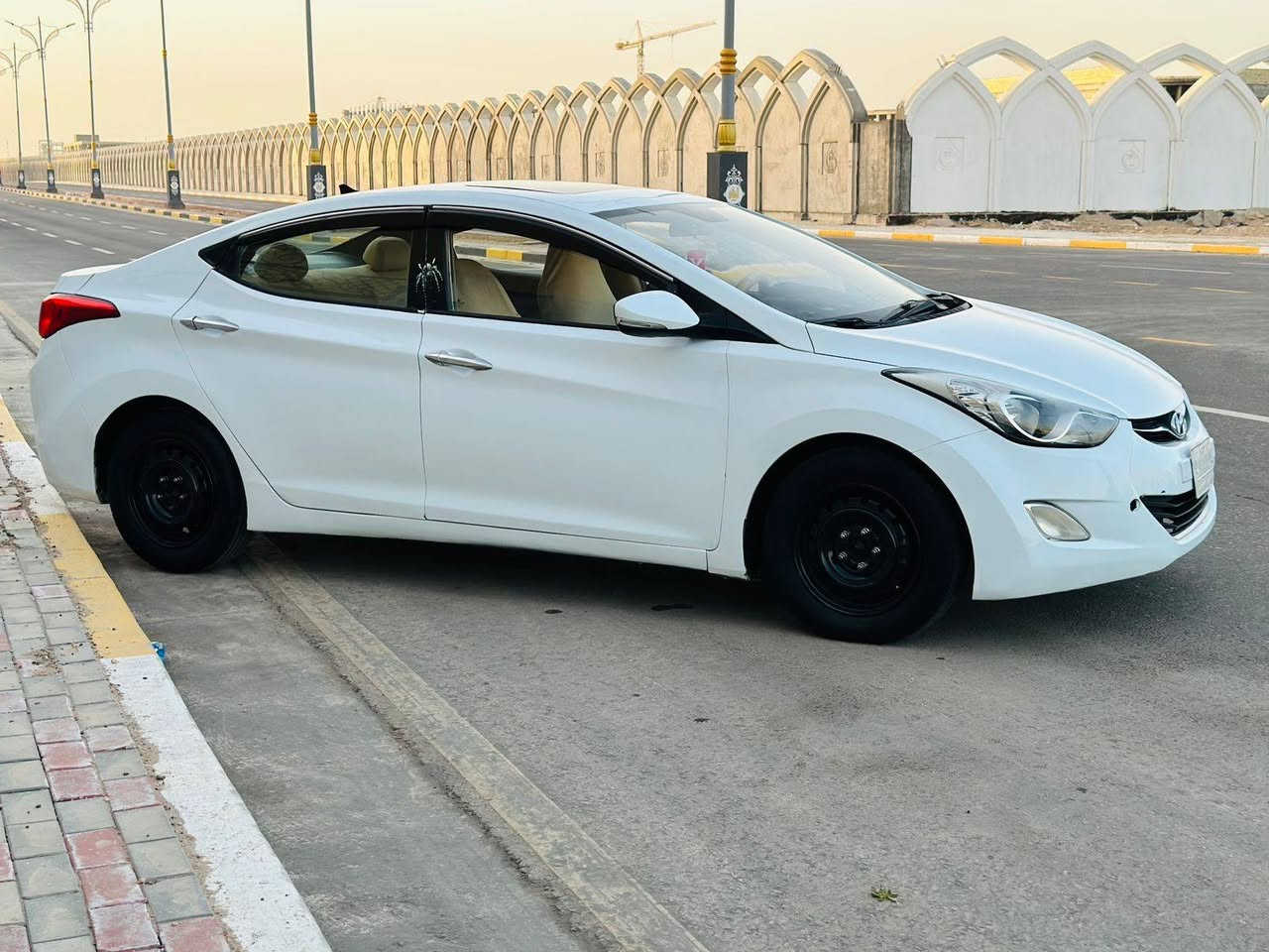 السعر 88فقط للستفسار ***********النترا مديل 2014محرك 1800 سياره صبغ عام جماليه بيها ضربه بل بجم خفيفه بسمي مداور ثاني يوم مكانها كربلاء
ترايها يخبل حداديه ومحرك وكير مكفولات
مكلف بلنشر رجاً
