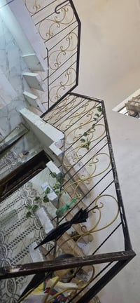 محجر درج بغداد الحسينية اكثر من 10امتار حديد  كلش نضيف ب150  الي يريد ...