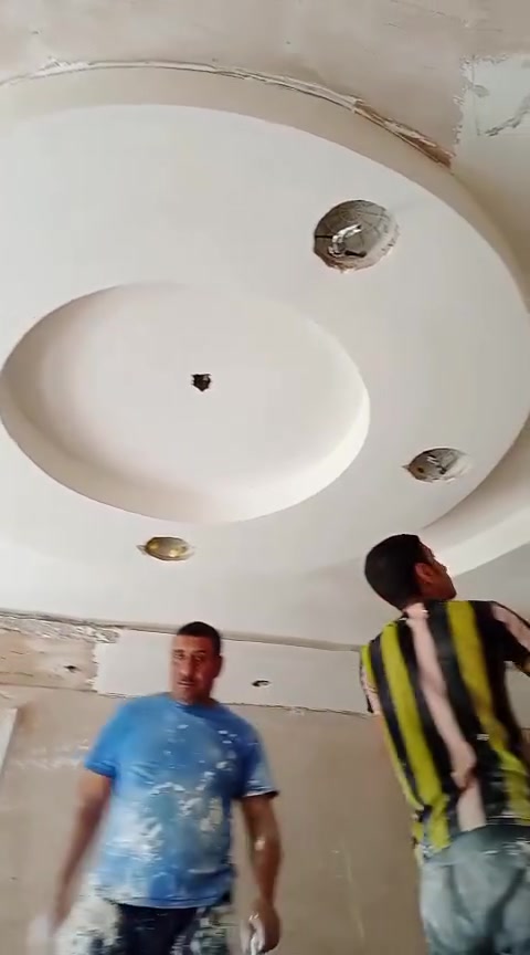 السلام عليكم مبيضجي ولباخ كادر كامل شغل درجة اولى شغلي داخل بغداد فقط كادر كامل  علة المتر قطعي  *********** متواجد مازنجر
