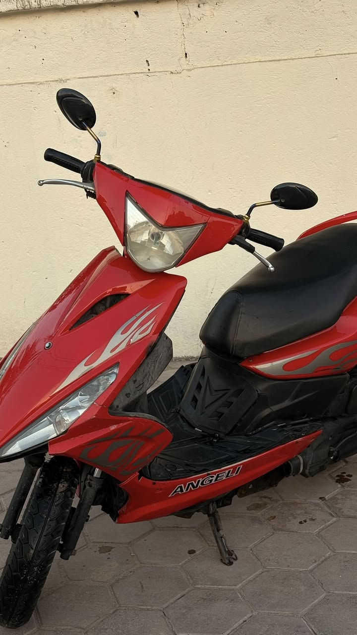 سَلام عليكم
ماكس مضلع 2006 الدراجه نضيفه الى أبعد الحد المكينه مكفوله ما مفتوحه ابد ، الدراجه شلعه ومعدل تخبل تجي تفحص وتشوف بعينك بـ675 وبيها مجال بسيط كلش يعني حك الجية عنواني بصره حي الرساله هاذ رقمي 
***********
