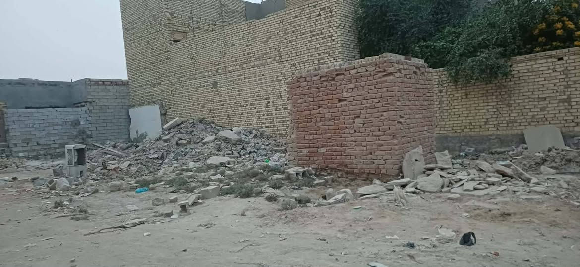 عرصه للبيع شرك  واجهيه خمسه ونص 120متر في دوانيه شارع ستين مستقبلن عليه سايدين سعر 40 وبيه مجال شراي بي خير ويدلل استفسار أكثر اتصال عل رقم *********** موجود فيس وموجود واتساب
