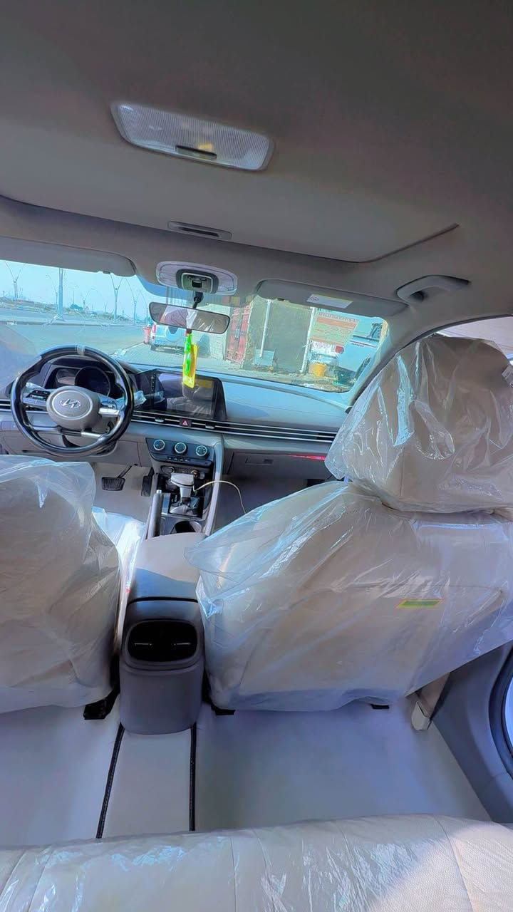 السلام عليكم 
سياره للبيع النترا خليجي 
محرك 1600 تتفس طبيعي 
مديل 2023 
بارد مكانه / المدكر الامامي جهه العبري 
الباقي كفاله 
ماشيه /99 الف 
رقم اربيل الجديد 
وكاله / بأسمي 

السياره جاهزه وع وضع الشركه 
مدوشم الارضيه 
داخل / بيجي 
تخم تاير / دلوب الاصلي 
فول مواصفات / عدا البصمه 

السعر /166$ 

مكاني / بصره حي المهندسين 
للاستفسار /*********** البصرة, العراق
