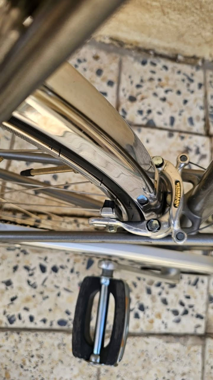 Ktm ماركة نمساوية غنية عن التعريف
 قطعة كلاسيكية تحفة ويل وجاملغ ستل ستيل بطيخات صينية ستيرن بريكات فافون عكرب شيمانو لايت وبك لايت وداينمو قفل بلتن باللشة تحكم بريك خارجي بايسكل بلاد بس تاير خلفي مبدل ١٥٠ قفل العنوان الدورة


**إذا كنت صاحب هذا الإعلان وتريد حذفه لأي سبب، رجاءا أرسل رسالة إلى الدعم الفني**