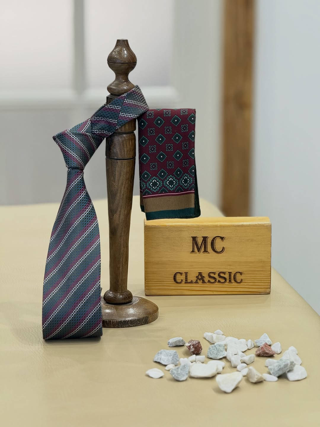 ⁨	⁨	⁨	⁨	‏ MC CLASSIC ‏ ⁨	⁨	‏ 
  الأناقة _تبدي _من_ أول _خطوة

⚜️رباط  وكاله MC CLASSIC
⚜️الطول : 160سم
⚜️العرض : 7 سم 
⚜️السعر : 25الف 
⚜️الصناعه : تركي

‏‎للحجز او الاستفسار مراسلتنا على الصفحه
اومراسلتنا واتساب  *********** .  ***********
تلكرام :- https://t.me/mcclasic
انستكرام :- https://www.instagram.com/mc_classic79?igsh=MWZuc3Z2b2YycGNwOA%3D%3D&utm_source=qr
تيك توك :- https://www.tiktok.com/‪‪‪‪‪‪‪@mcclassic79‬‬‬‬‬‬‬?_t=8kdkCdce82f&_r=1
سناب جات :- https://t.snapchat.com/QEyQBMCC
#العنوان
 بغداد - كرادة داخل -فرع صيدليه جوهره ابن حيان 

اوقات الدوام من 10 صباحا الى 12 ليلاً
🔴 يوجد #توصيل بغداد وكافة المحافظات 
بغداد 🚕  5 الف  المحافظات 🚗 5 الف⁩⁩⁩⁩⁩⁩
