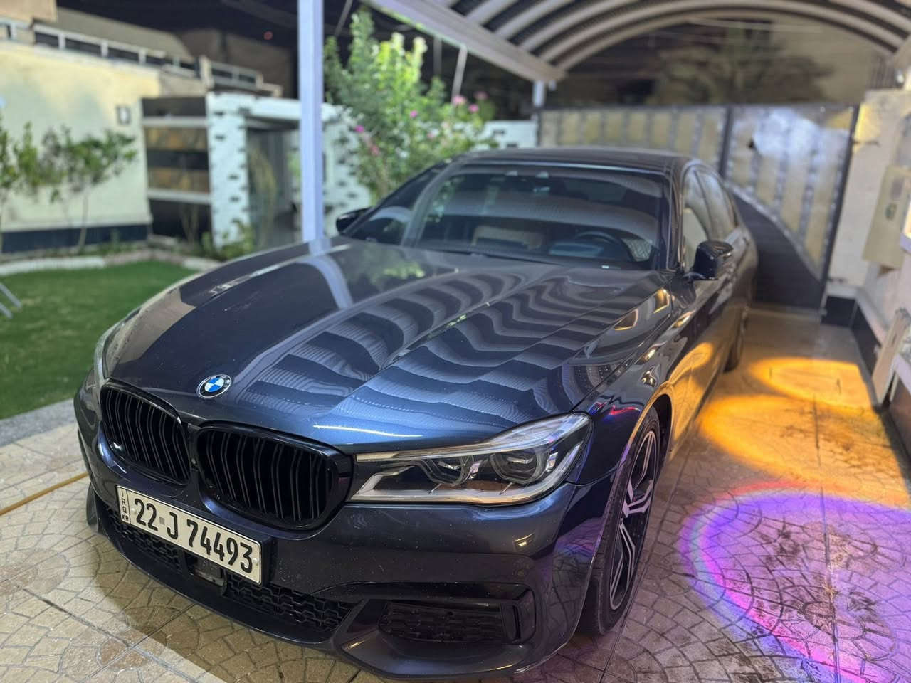 سلام عليكBMW حجم750i موديل 2017 مكينه 8 سلندر فول مواصفات گير مكينه مكفولات بيهه ضربه بخشم البنيد والجاملغ عله كد شبر السياره وكالة العروش مواصفاتهه رادرات اماميه وجانبيه وحساسات اماميه وجانبيه داخل لونين مشمشي واسود شاشه عاكسه بردات كهربائيه سقف بانوراما جنطه كهربائيه بيبان شفط
رقم اربيل تحويل ثاني زيوم 
السعر /320 وبيهه مجال وترهم مراوس 
للاستفسار/ ***********
