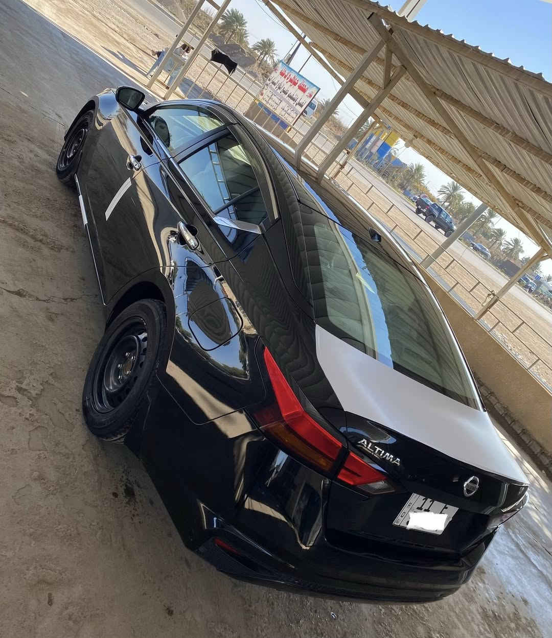 السلام عليكم 
نيسان التيما 2019 S رقم بغداد الجديد بأسمي تحويل ثاني يوم سنوية ل29 وهزة جديدة
مواصفات داخل لونين المرغوب
بصمة تشغيل وبصمة بوب وتشغيل عن بعد 
كشنات كهرباء
شاشة كبيرة وتدعم الكار بلي 
كير ومكينه كفالة مع الادامة العامة 
صدر امامي وخلفي مع تخم تاير كفالة 
ماشية 68 الف مايل 
الحادث بنيد وجامرلغ بدون دواخل شرط ايرباك ستيرن فقط وراجع سستم صور الحادث والسونار موجود بلمنشور 
السعر 128 وبيها مجال لطيبين 
مكاني ديالى/جديدة الشط 
***********
