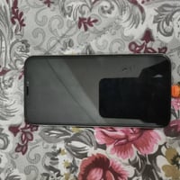 ايفون اكس • ٦٤ • كاميرا معطوبة