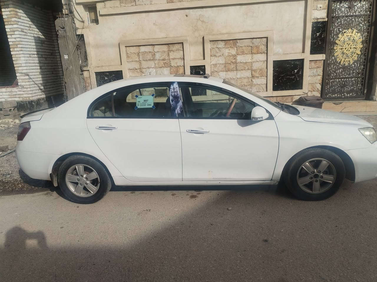 السلام عليكم سياره جيلي ام كرون
موديل 2013
صدر جديد 
محرك جديد كورله ١٦٠٠
كهربائيات شغاله
العنوان الانبار فلوجه 
السعر 55 وبيه مجال ***********
