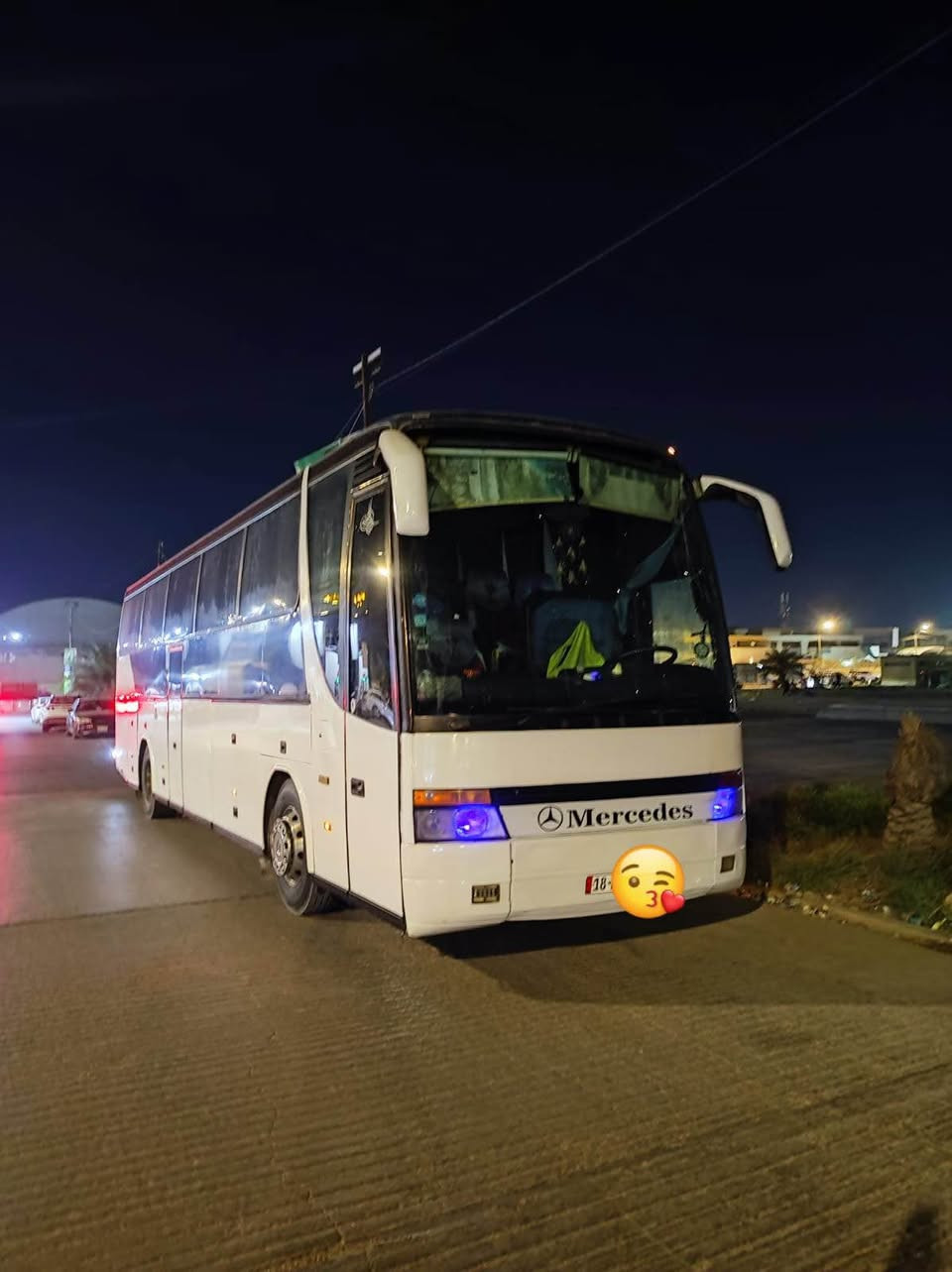 السلام عليكم ستره الفينيه سنويه 2001مارس رقم انكليزي الون ابيص ملوان بسمي عداد الركاب 49راكب خط وبحث جداد بصره نجف مكينه استاندار 8سرندر كير صطر اربعه بربعه تبريد شباح جبير تخم تايار باتريات جداد سياره جاهزه العمال شغاله عل وفود
بيع او مراوس حسب القناعه سعر الباص 300ورقه يعني 3دفاتر 
وهاذه رقم مالك الباص /***********/ بي واتس اب وربي يرزق الجميع النجف, العراق
