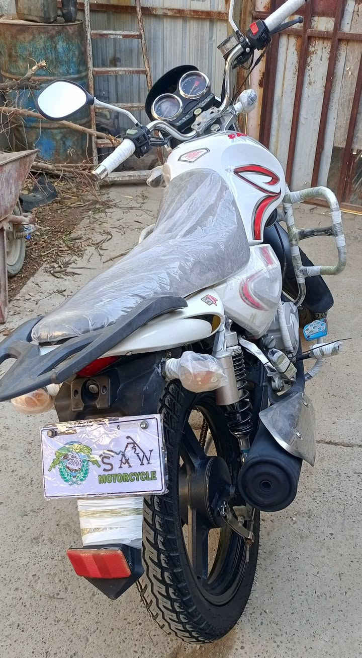 سلام عليكم للبيع سنكي عالي موديل ٢٠٢٠ بلادي محرك لاتنقيص ولا تبخير صوت ناعم كلش ماطور كامل من اوراق وكلشي كهرباءياته كامله نكره سلف تشغيل بل ريمونت مال وكاله تايرات جدد هورن سيدان الاصلي مال شركه صالنصه شخطه مبيهه وياله سدر دبلات كله شغال مكاني دجيل ولايه هاي كل التفاصيل كتبتهه اليريده يتصل يستفسر عل سعر فقط والموشراي لايتصل ***********
