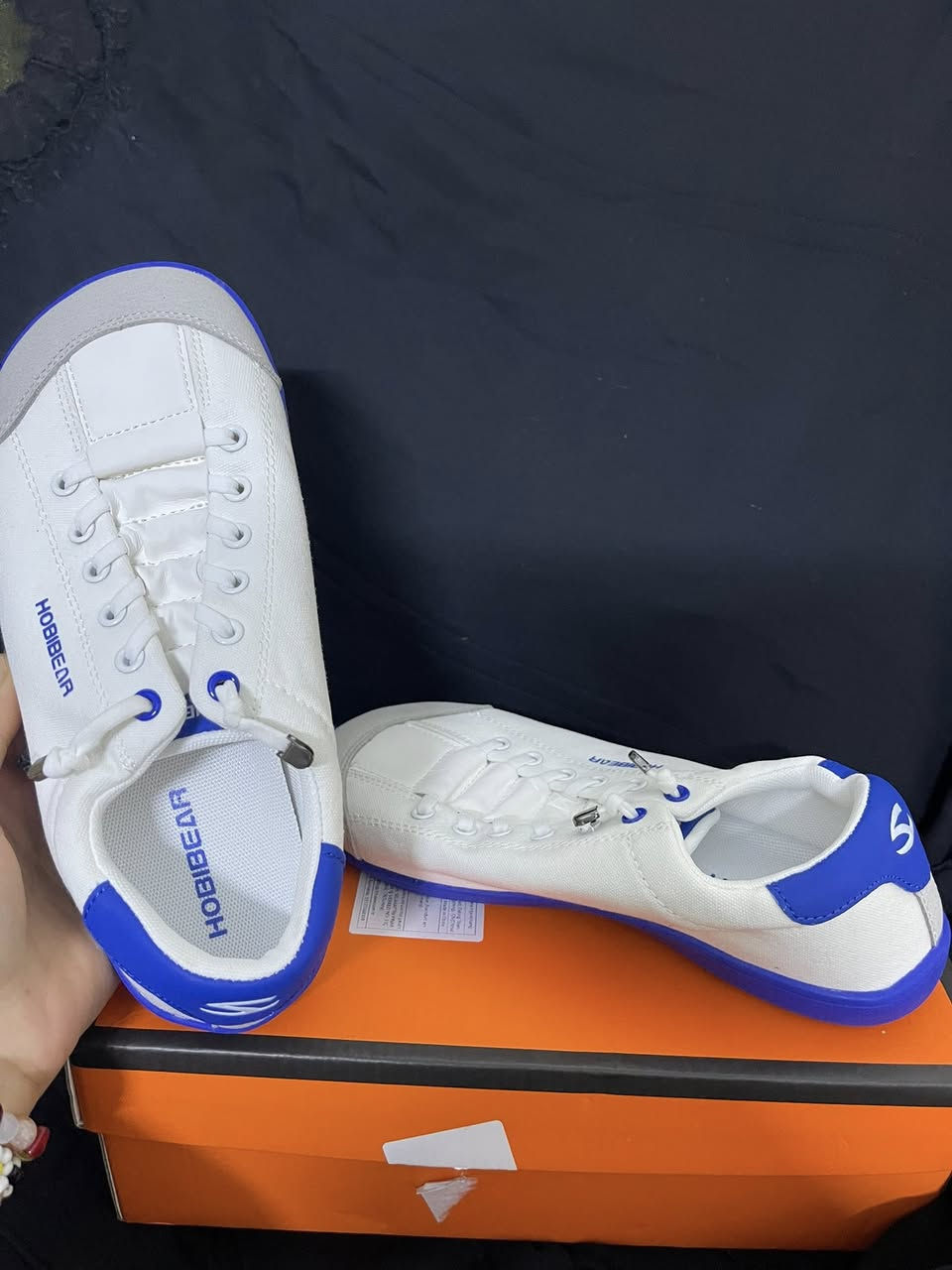 الي يديهن شلعه بالعافيه والي يريد مفرد هم بالعافيه


**إذا كنت صاحب هذا الإعلان وتريد حذفه لأي سبب، رجاءا أرسل رسالة إلى الدعم الفني**