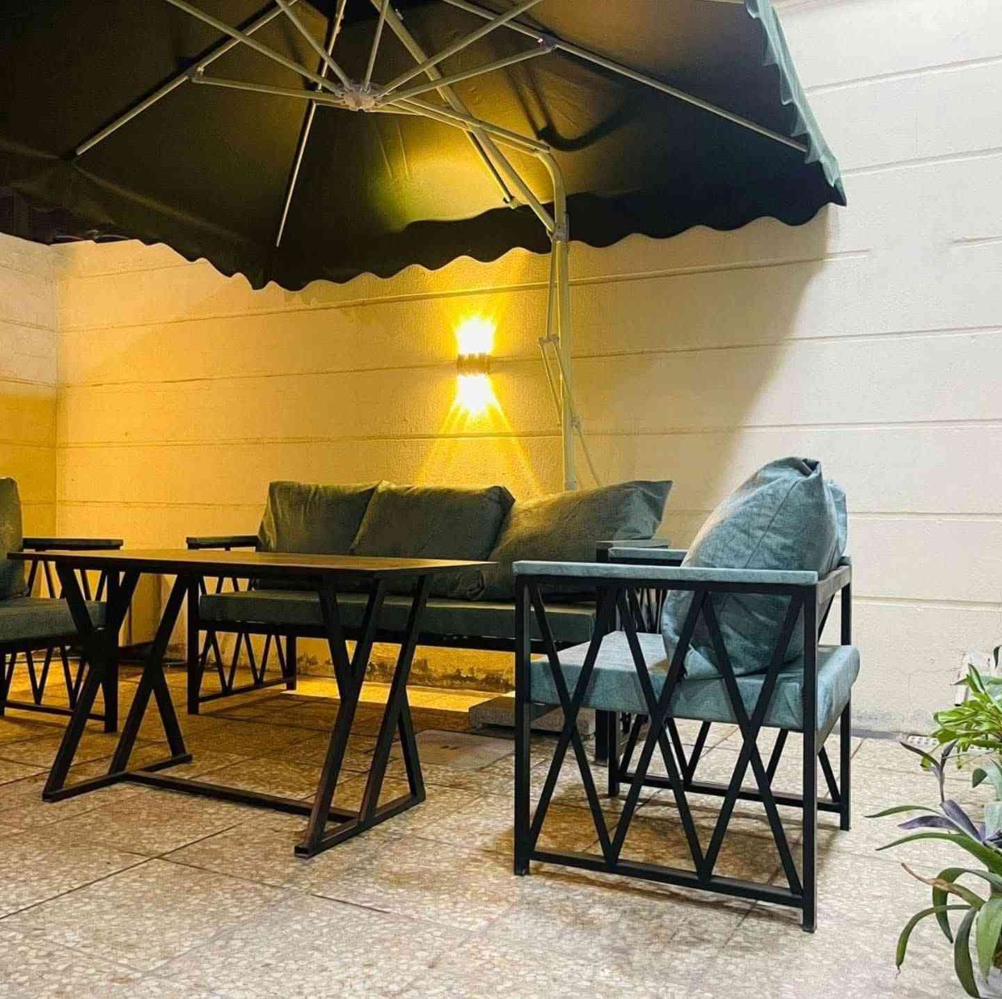 ✨ تميَّز معنا بأجمل العروض والموديلات! 🛋️💯
🛋️ إنتاج جديد وحصري:

المتانة والأناقة في تصميم واحد.
دقة في الأداء ورقي في التصاميم.
ألوان عصرية قابلة للتغيير حسب طلبك 🌈.
أقمشة وتر بروف ضد الماء 💧💯.
🎉 جلسات مودرن وكلاسيك:

تناسب المطاعم 🍱، الكافيهات ☕️، الحدائق 🌳، ومراكز التجميل 💅.
عروض خاصة بمناسبة العام الجديد 2025 ✨!
✔️ موديلات عصرية ودقة في التنفيذ.
✔️ أفضل الخامات وأعلى جودة.
✔️ خدمة التوصيل لجميع المحافظات 🚚.
العنوان /بغداد ابوغريب 
📩 للحجز، أرسل صورة المنتج أو تواصل معنا عبر الواتساب:
📞***********
📞***********

#مودرن #كلاسيك #عروض_2025 #جودة_عراقية
