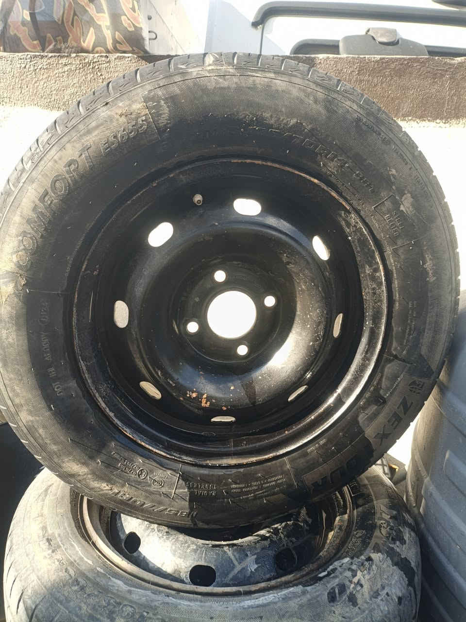 سلام عليكم 3تايرات نضاف منفوخ كامل بيجو أو سمند الحجم 14/70/185 مكاني بغداد جسر ديالى الجديدة منطقة الكرغوليه سعر 75وبي مجال ***********

