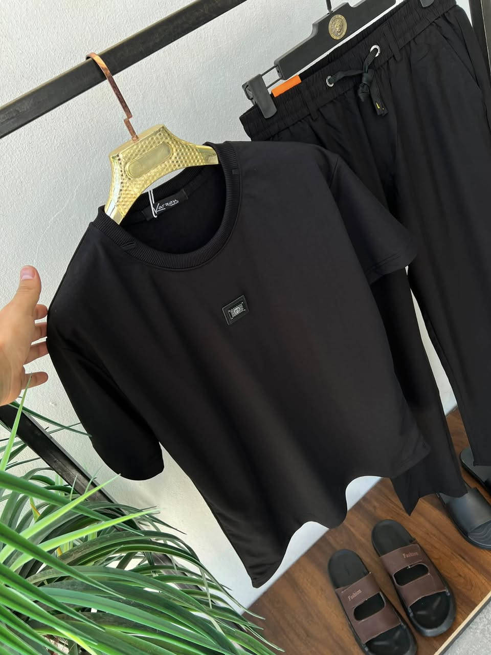 اسود فقط 🖤 
علق تم يوصلك السعر

#اسود
#تشيرت
#تشيرتات
#اسود_محرم
#تشيرتات_رجاليه


**إذا كنت صاحب هذا الإعلان وتريد حذفه لأي سبب، رجاءا أرسل رسالة إلى الدعم الفني**