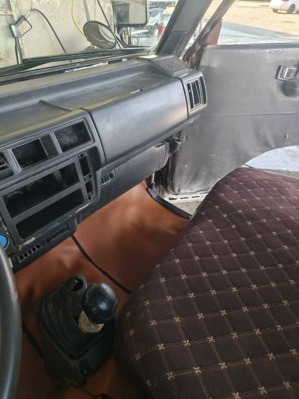 السلام عليكم كيا بنكو موديل 94 للبيع سنويه ل 28 محرك شرط كله ب شرط الف ما تصرف عليها رقم انكليزي مداور ثاني يوم وين عشاق البنكو ينورونا  رقم السياره صلاح الدين اتصل وادلل ***********
