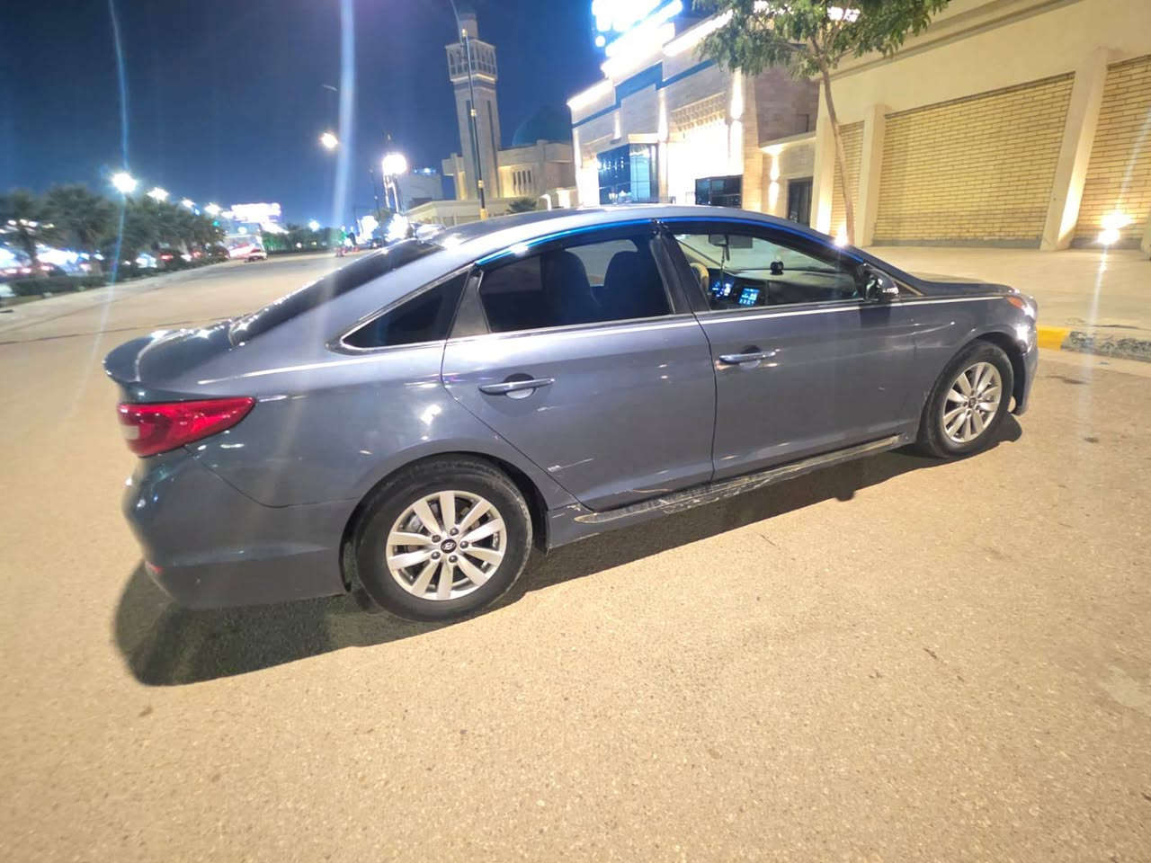 سلام عليكم سياره نوع سوناته موديل 2017وارد امريكي حادثه جاملف امامي و باب فقط بدون دواخل نص فول شاشه كامره حساسات تحكم ستيرن جهتين خمسه ويل كب كفاله كير مكينه حداديه تخم تاير تبريد مكفوله من ضربه او تبدي عده الحادث العنوان كربلاء السعر 108بيه مجال رقم الهاتف*********** تصال
