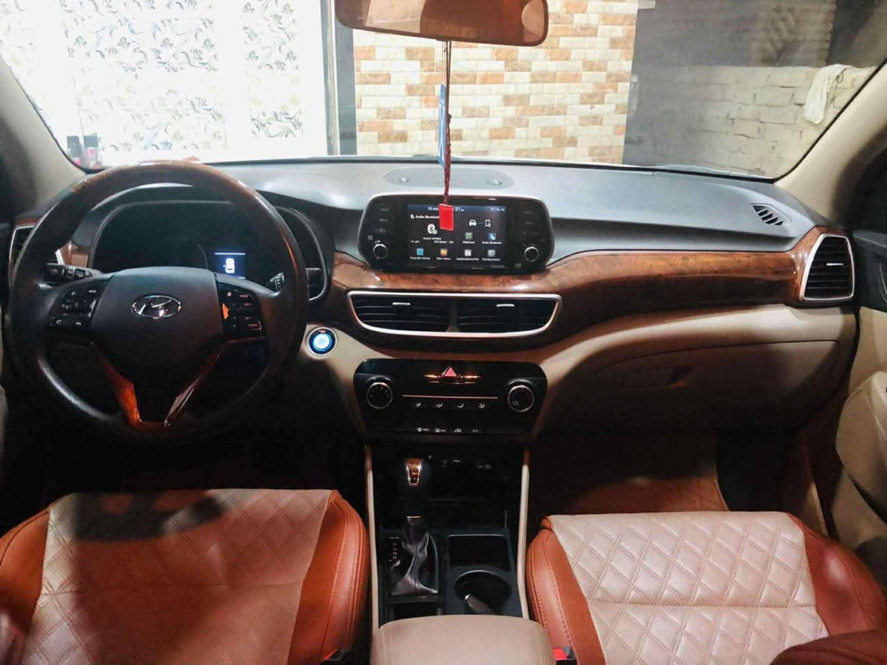 توسان 2019 خليجي وكالة الكاصد رقم بغداد مشروع وطني فول مواصفات عده البنوراما
مكفولة عده مكان بارد صغير بلباب 
ماشية 98 الف 
رقمي *********** 
مكان السيارة ديالى
١٩٩ وبيه مجال
