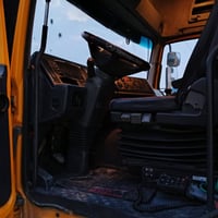 أكتروس ميكا موديل 2001 حجم 1843 رقم كركوك الإنكليزي3لوحات سنويه لغايه ...