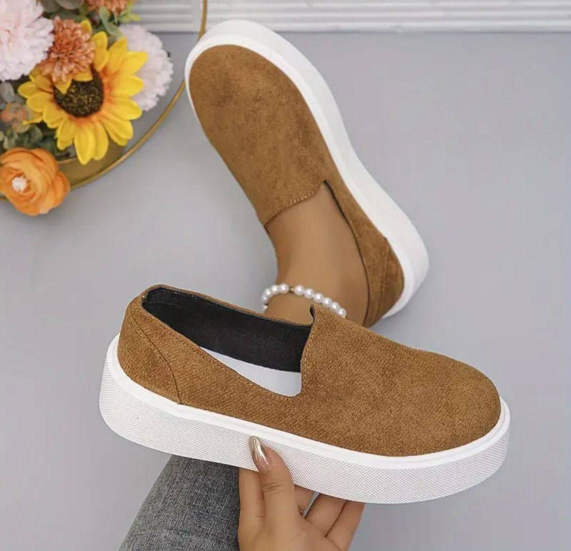 مديلات كلش حلوة وسعار جنن 
عنوان كريعات شارع كويتي مقابل معرض سالم 
***********
