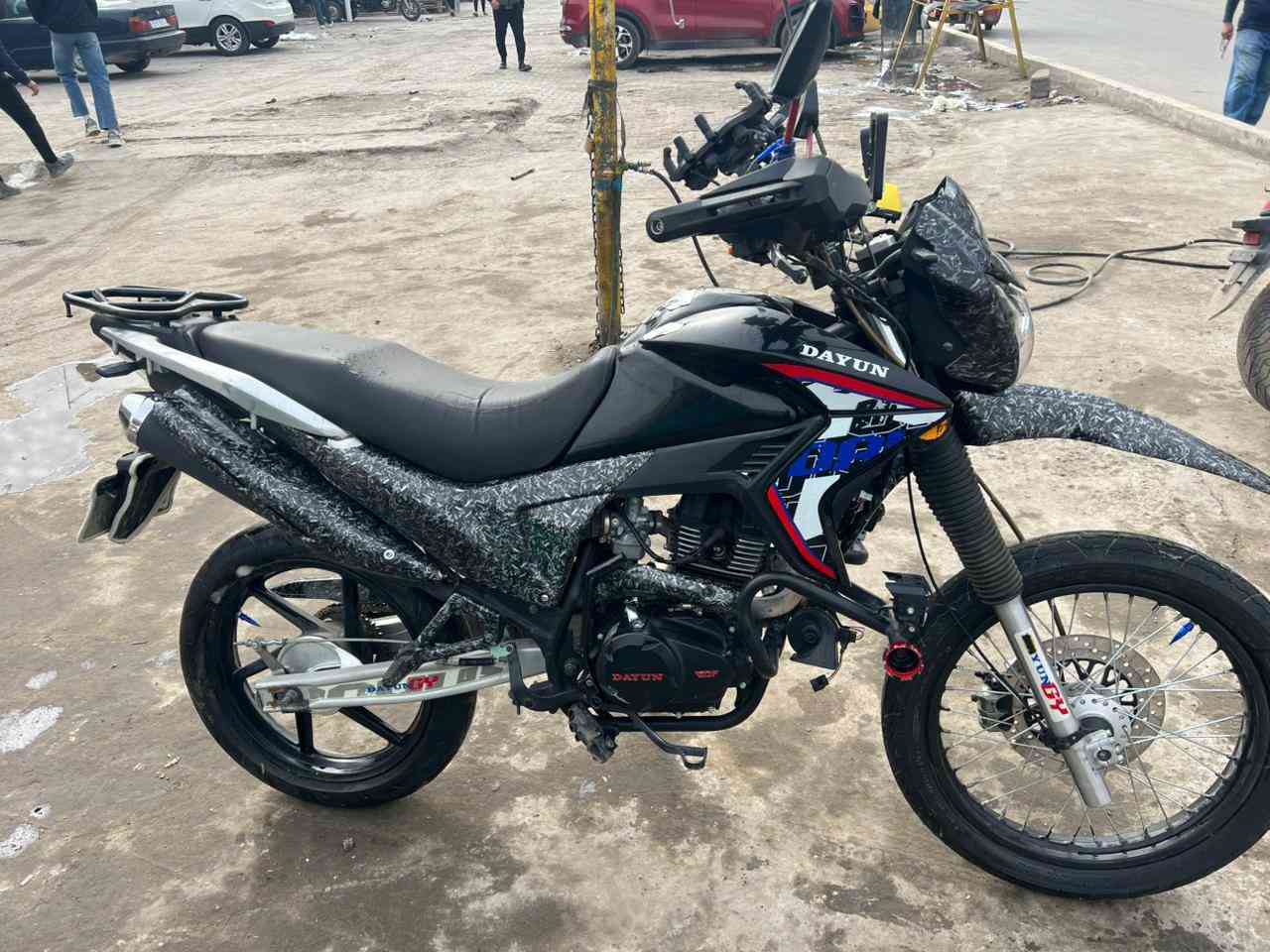 السلام عليكم
دراجة دايون قفاز محرك 200 دراجة جديدة وجاهزة رقم اربيل احولك وتطلع گبل للشغل دينار واحد ماتصرف عليهه وشم كاربون فورجت دراجة حلوة كلج جديد باتري جديد دشبول الكتروني ليزري تاير خلفي سياحي جلاتين جوبلس العنوان بغداد ***********
