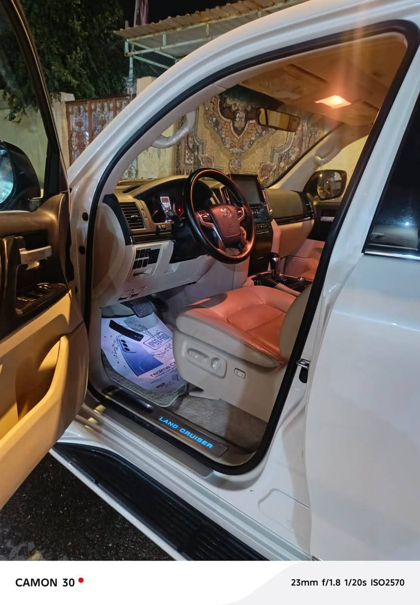 السلام وعليكم لاندكروز موديل 2020 ساز 8 سلندر باب خلفي كهرباي رقم اربيل الجديد تحويل وكاله سياره كفاله عامه بيها ملاحضه باب سايق اربع صابع بارد ماشيه 71  
الهاتف  

***********
