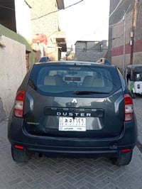 سعر البلاش ٧٥ ورقة   رينو داستر موديل ١٧ حره ماشيه ١١٠ بيها ضربة بالجا...