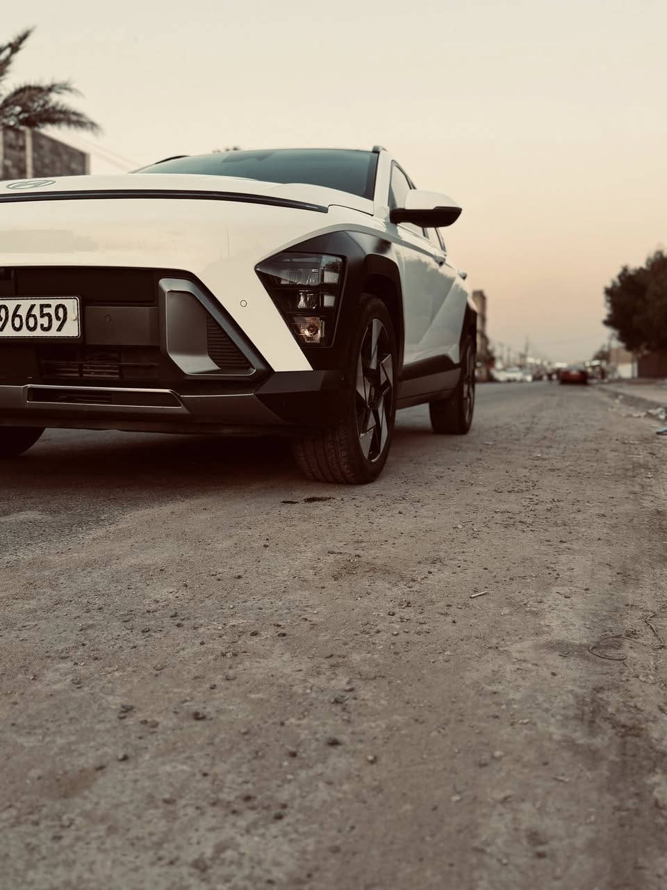 عرض العيد بسعر مناسب150 وبيه مجال 
كونه2024 فول فول ليمتد بارنوما 

Kona  2024 limited
مواصفات خاصة لمتدد 1/1 VIP بانوراما  
السيارة جداً نظيفة
محرك 1600 توربو 190 حصان مع گير اوتوماتيك 8 سرعات 
وراد امريكي 

1-  بصمه ابواب لمس 
2- بانوراما 
3-كيج الكتروني متغير 
4- رادارات مع كاميرات عدد 5 امامي وخلفي وجانبي مع رؤية 360 درجة 
5-كير تعليگ 
6-نقط عمياء
7-رادارات وتنبيه الخروج عن المسار 
8-قيادة الية 
10-هندبريك بصمه
11-كشنات جلد  كهربائي تبريد وتدفئه امامي خلفي 
12 وتدفئه استيرن
15-بك لايت لد
16- لايت لد 
17- شاشة كبيرة لمس
18- تثبيت سرعة
19- من تشغل اشارة يقلب الكيج كامره
21- ويل كب كبير كروم حجم 19
22-تحديد مسار 
23-صندوق كهربائي
26- شحن وايرلس
28- شفتات كير ب ستيرن
29- حساسات امامي خلفي
30 - تشغيل عن بعد 
32 - المرايه الوسطيه (اوتو دم ) يعني الي وراك مشغل عالي المرايه اوتماتيكي اصير سوده ما تعكس ع العين 
33 - مود ادرايف ( نورمال - سبورت - ثلجي )
34 - سياره فور ويل اج تراك 
35 - نظام نزول منحدرات 
36 - نظام اضاءه داخليه لدات متغير الالوان ( اللون الي تريده موجود ) 
37 - تبريد قطعتين منفصل ومناخ متغير امامي و خلفي 
38 - شاشه ابل كار بلي واندرويد اوتو
‏39- AUTO HOLD
40- السماعات شركة BOSE صوت محيطي 9 سماعات

 رقم صاحب سيارة ***********
مكان السيارة/بغداد حي العامل
