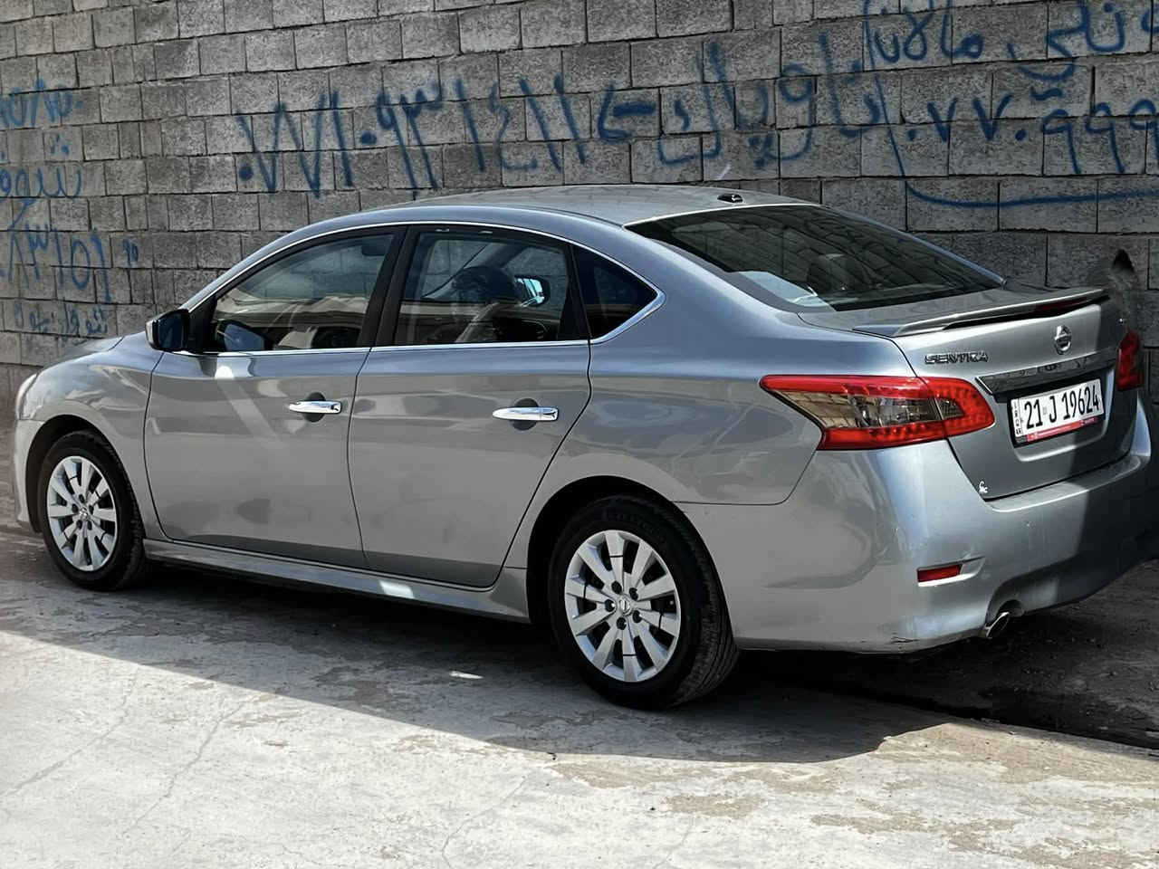 سينترا SR امريكي موديل 2013سبورت مه كينه كه وره  سه نه وي  تازه تا2029.   بيطاقه ي بنزيني هه يه به ناو خومه وه يه  شرت تحويل غرامه  كيرو مه كينه  به شه رت  دوو بارجه صبوغ بي ناو كرتن  سعر93$ شوين كركوك رحيماوه 
0750 8512218
***********
سينترا SR امريكي موديل2013سبورت محرك كبير سنوي جديد لحد 2029بطاقة بنزين موجود سياره بسمي شرط تحويل  كير محرك بشرط  بيها قتعطين صبوغ بدون داخل سعر 93$  مكان كركوك رحيماوه
 ***********
***********
