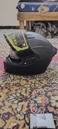 خوذه امريكيه نوع كراون لباب الاول الاصلي جديده شرط بعدهه بالجيس ماملبو...