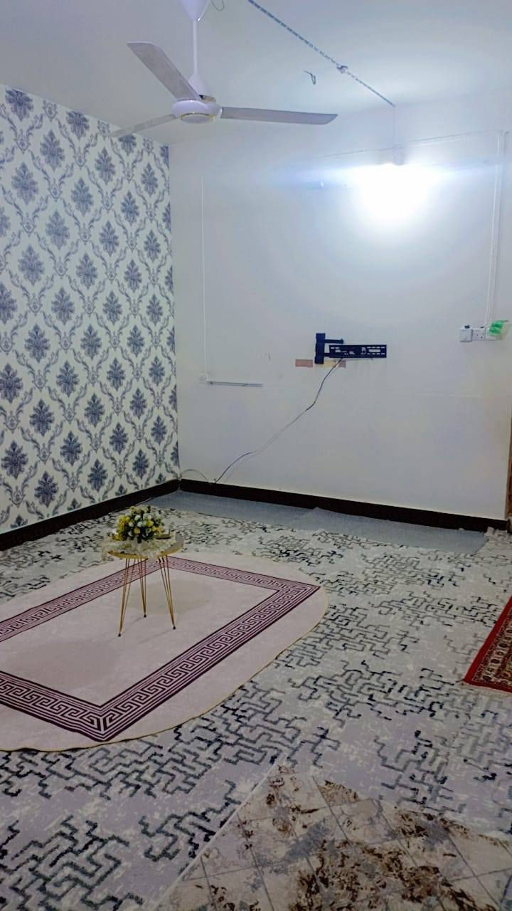 بيت في الاسمده
قضاء ابو الخصيب
نوع الطابو بيت ملك صرف عرصه 
تحويل باسم المشتري
المساحه الكليه 300م
يحتوي على.. 
كراج سياره مطبخ هول دوانيه 
غرفتين صحيات داخليه وخارجيه 
غرفه بالطابق الثاني  سويت


**إذا كنت صاحب هذا الإعلان وتريد حذفه لأي سبب، رجاءا أرسل رسالة إلى الدعم الفني**