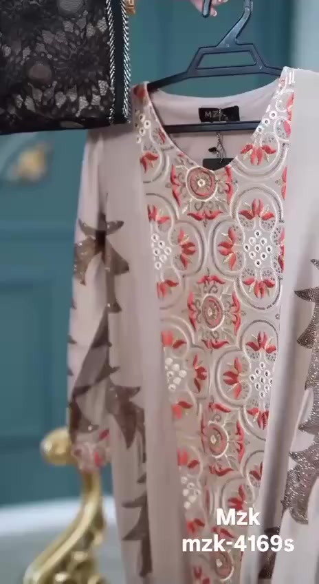 محير بناتي
قياسات 10-12-14-16
سعر الدرزن 310


**إذا كنت صاحب هذا الإعلان وتريد حذفه لأي سبب، رجاءا أرسل رسالة إلى الدعم الفني**