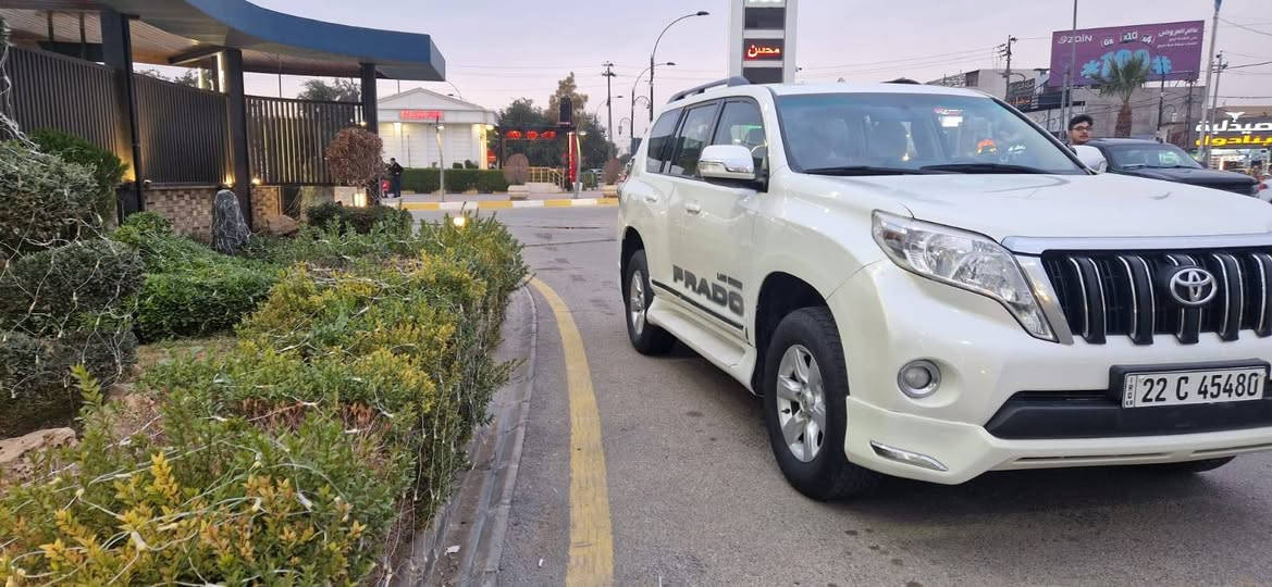 برادو 2015 شكل جديد/سيارة جديدة
فول ماعدا الفتحة
محرك 6V
كشن كهرباء
محرك كير بشرط
رقم شمالي 
ماشيه 100الف حقيقي
باب مبدل بلاد شركة
مكانها كركوك شراي يتصل ***********
