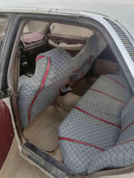 السلام عليكم سياره شيزر للبيع علمن نقل جثه السياره بدون راعي السياره بصره كير ومحرك ونجي السعر 17العنوان البصره القرنه رقم الهاتف ***********
