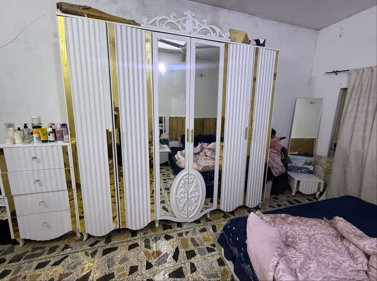 غرفه تركيه نضيفه سعرها 700وبيها مجال بغداد البياع الي يريدها يدخل خاص


**إذا كنت صاحب هذا الإعلان وتريد حذفه لأي سبب، رجاءا أرسل رسالة إلى الدعم الفني**