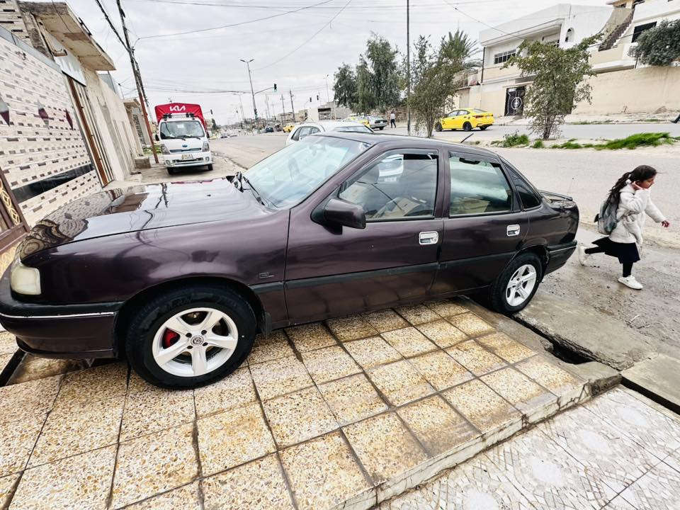 السلام عليكم
للبيع فكتره حجم 20
موديل 94
النفخ ولا صرف ولا حادث 
السياره مصبوغه جماليه فقط
كير محرك شرط 
رقم بغداد موازي تحويلها ابغداد
الشرعي بل موصل جيراني يحول فقط وكاله مايسوي
مضمونه من سرقه وغرامات تأخذ صافي 
العنوان موصل جانب الأيمن حي اليرموك 
التواصل.     (السعر 35قفل 
 (***********) (***********
