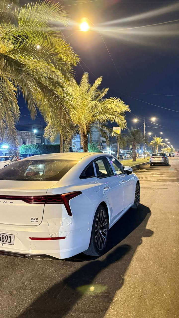 سلام عليكم فاو بيستون b70 2024 فول موصفات أعلى شي  سيارة داخل أحمر كلشي موصفات بيه معروفه محرك كير كفاله محرك 2.0 تيربو سيارة بيه حادث بغداد تكدر تراسلني دزه إلك باقي عليه ٨ أشهر وصير حره اني اسدد ابيعلك صافي عليه تسديد سعر 135 ورقه وبيه مجال بسيط 
سيارة بيه جاملغ صبغ باب صدر بنيد جتف مالته تكدر تراسلني خاص *********** 
سيارة حادث بسيط جمالغ بنيد باب  بدون ايرباك بدون دواخل تجي تفحص من شمال لجنوب ولا قطعه نفتحت  من سيارة

