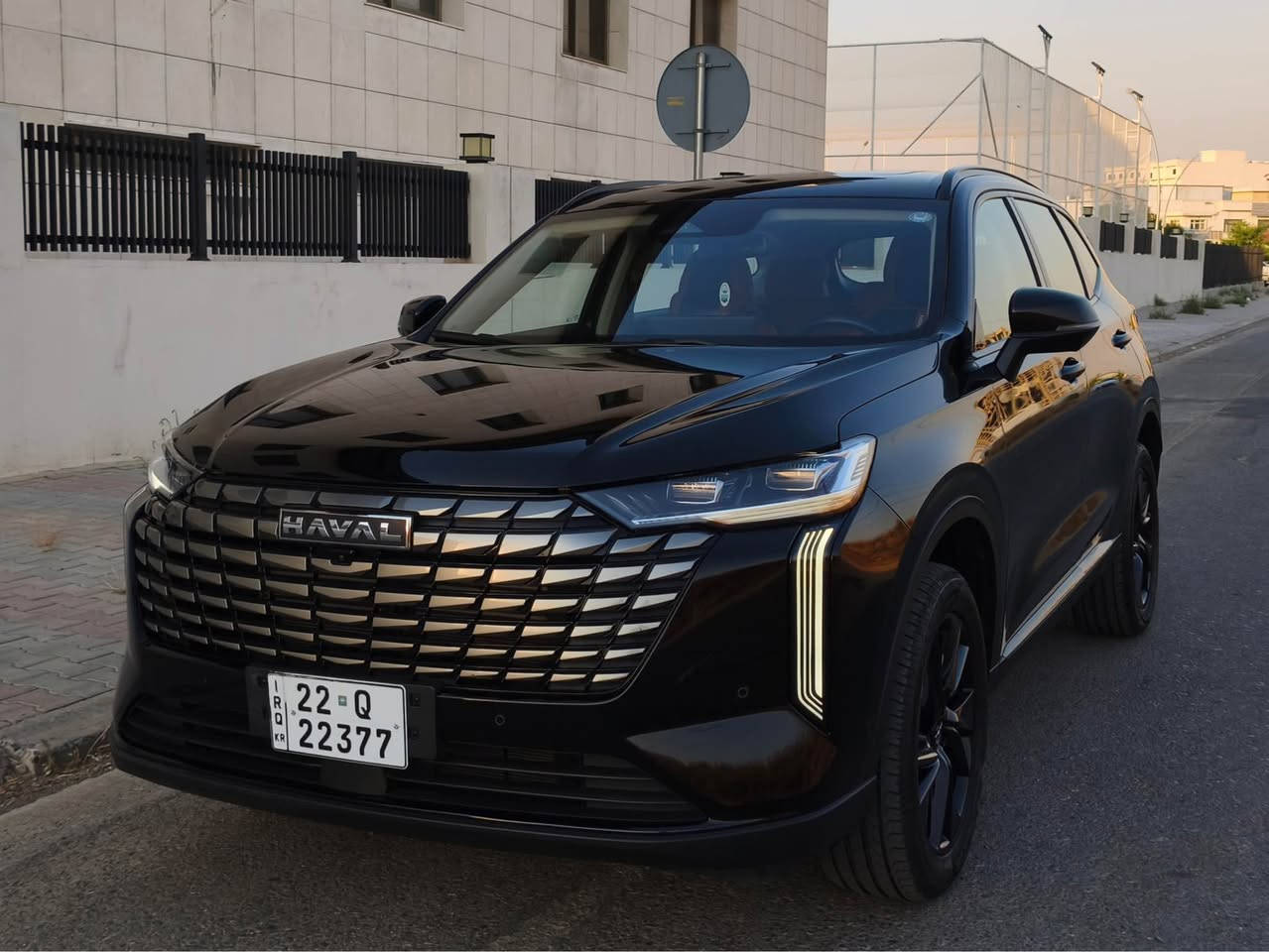 HAVAL H6 2026  HEV

هەڤاڵ h6 
مەکینە: ٤ پستۆن  ١.٥ تۆربۆ هایبرد
ماوەی ڕۆشتوو: ٩٣٠٠ کم

ناو قەیسی
کوشنی جلد و کارەبایی و سارد و گەرم
گەرمکەرەوەی سوکان
تەبرید مەرکەزی
هەرچوارجام ئەوتۆ
داتاشۆ
شاشەی گەورە
Carplay, android 
گێڕ لە سوکان
چوار مۆد لێخوڕین: comfort, eco, sport, snow
مۆدی لێخوڕینی نشێوی
ئەتۆ پارکینگ
لێخوڕینی زیرەک بۆ دواوە، ماوەی ٥٠ مەتر
برێک ئۆتۆماتیک
ئەوتۆهۆڵد 
تەحدید سورعە
لێخوڕینی زیرەک
وایەرلێس چارج
حەساسی باران بۆ جامی پێشەوەی
سلاید
٤ کامێرا
ڕادار
١٢ حەساس
لایت لید
ویل گەورە

سەیارەکە فول مواسەفاتە. ماوەی ٥ مانگە بە سفری لە شەریکەی نەهجلعراق دەرمکردووە. هەموو گیانی بەشەرت. 
١٠ ساڵ یان ١ ملیۆن کیلۆمەتر زەمانی شەریکە بۆ گێڕ و مەکینە. وە ٧ ساڵ یان ٧٠٠ کم هەزار زەمان بۆ کارەباییات.

*********** أربيل, العراق
